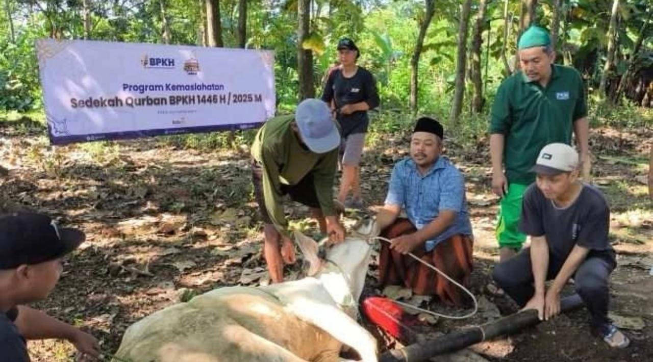Tebar Kebaikan Sampai Pelesok Negeri, BPKH Gelar Program Sedekah Kurban 2025